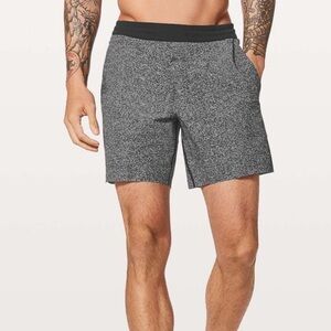 Lululemon Men Channel Cross Short *7"
